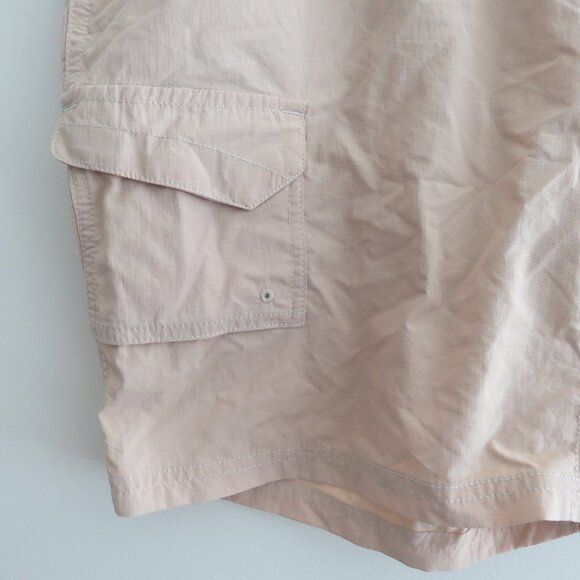 COLUMBIA Coral Point III Omni Shade Shorts in Fossil Tan Outdoor Gorpcore 14 NWT - Picture 6 of 15